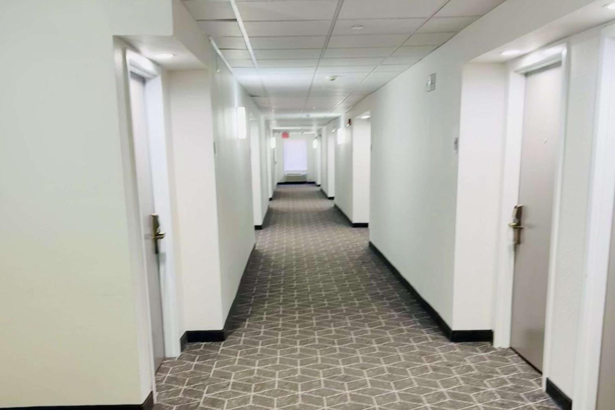 Hotel Clarion Pointe Albemarle Zewnętrze zdjęcie