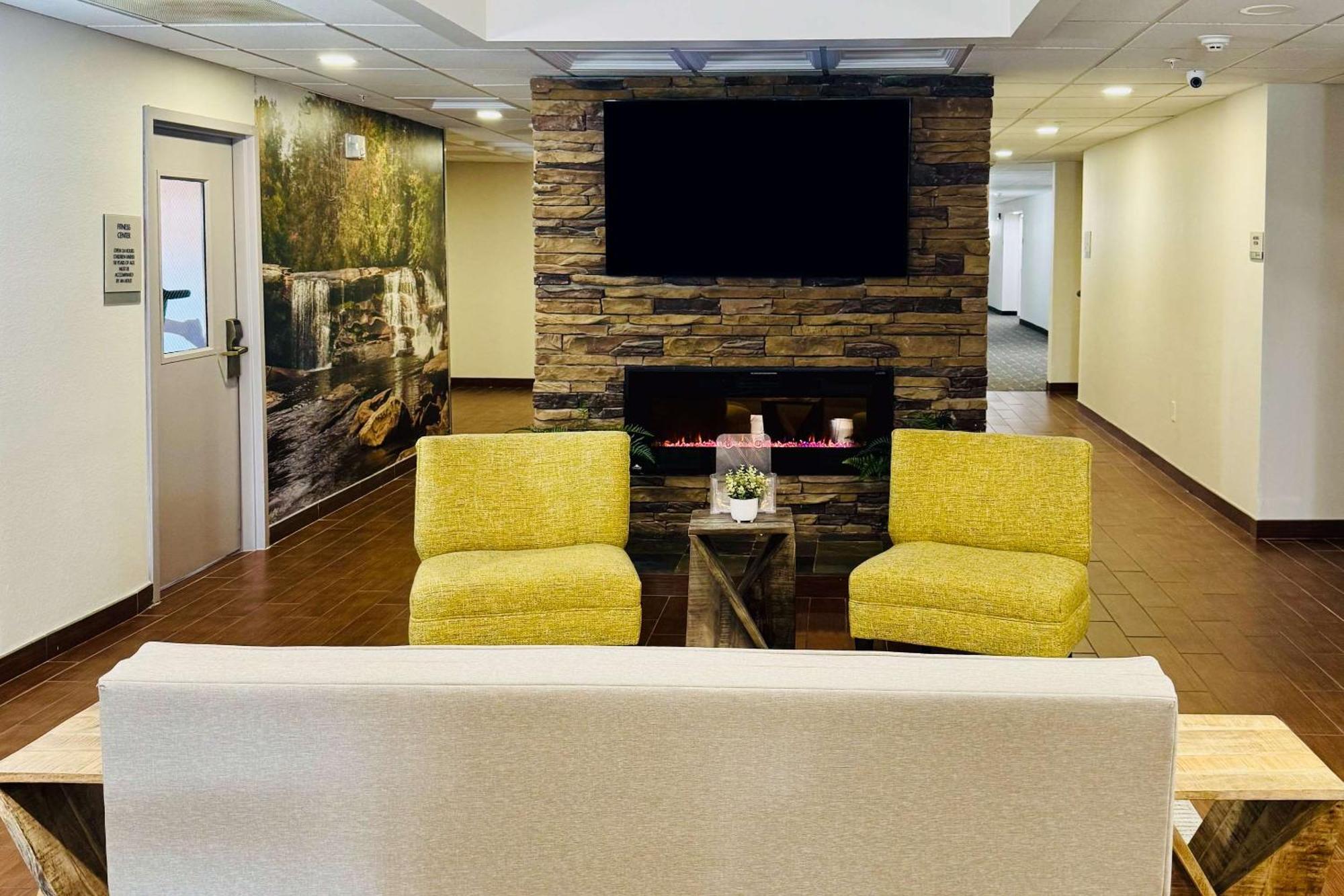 Hotel Clarion Pointe Albemarle Zewnętrze zdjęcie