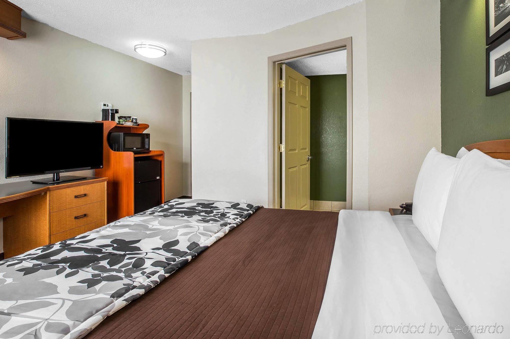 Hotel Clarion Pointe Albemarle Zewnętrze zdjęcie
