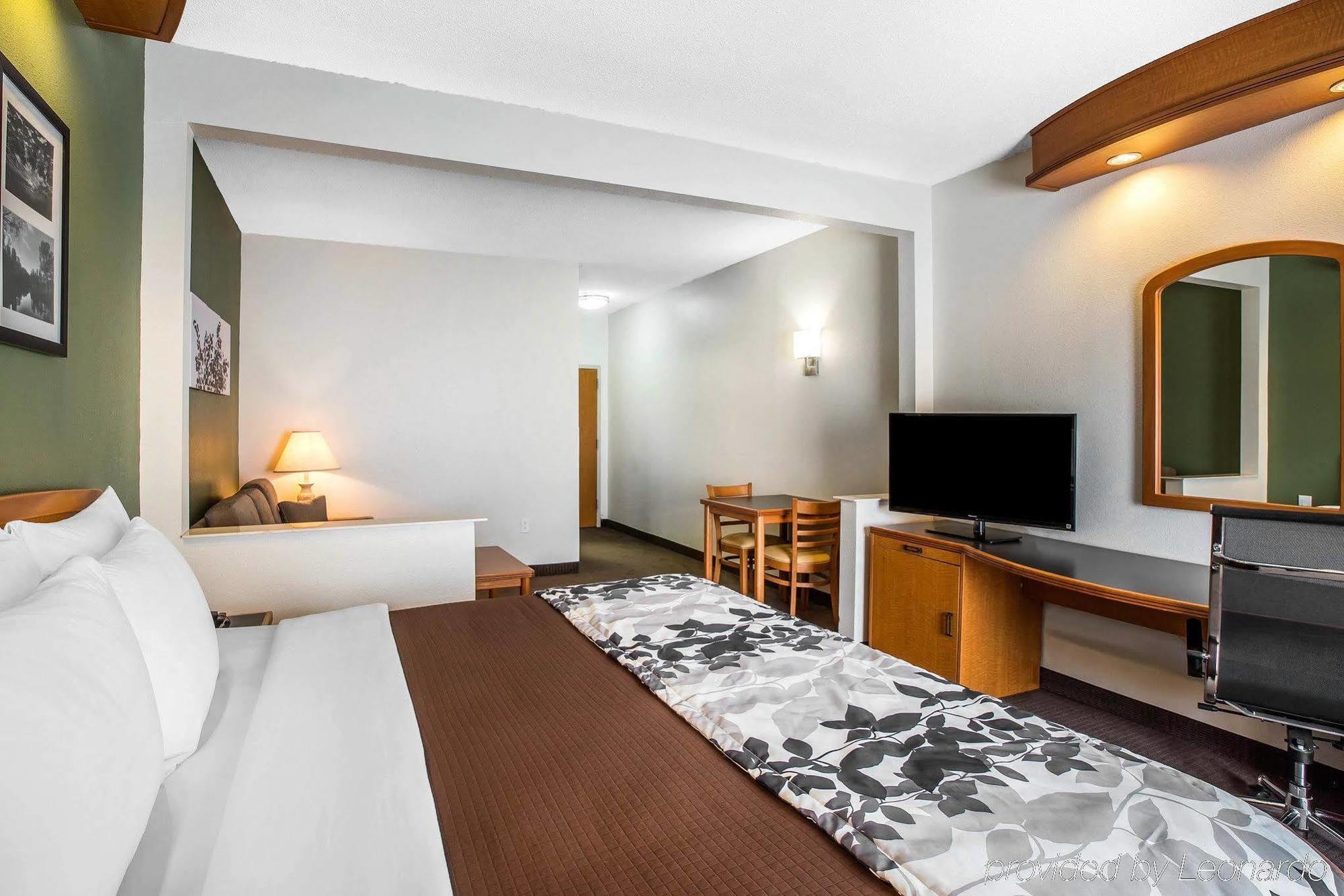 Hotel Clarion Pointe Albemarle Zewnętrze zdjęcie